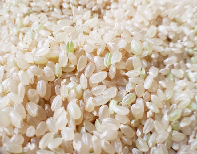 米ぬかで脇の黒ずみケアが人気？その方法と口コミ情報