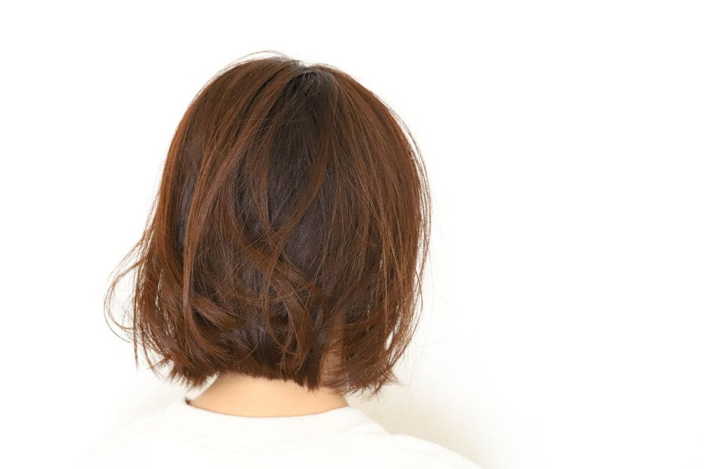 うねり髪は日々のケアで改善できる！髪がうねる原因と対策を徹底解説